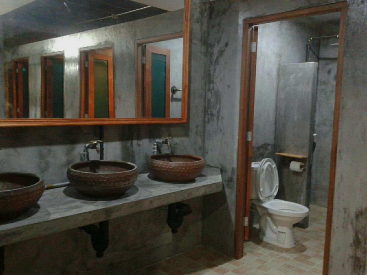King Kong Hostel At Krabi town Exterior foto